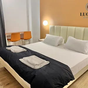 https://house-re-di-roma-luciano.it-romehotels.com